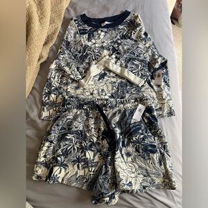 Short sleeve top/shorts sweat set